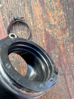Sací trubka škrticí klapka karburátor Yamaha YZ 125 r 02-04 - 11