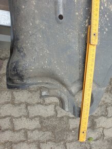 Mercedes w124 spodní kryt motoru č.124 - 11