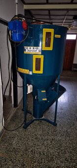 Extrudér a míchačka krmiv - 11