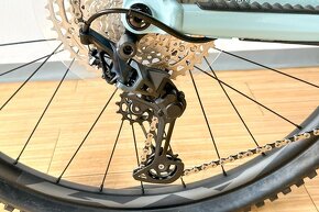 Dámské celoodpružené trail/enduro kolo LIV Intrique LT 1 - 11