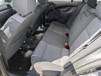 ŠKODA OCTAVIA I COMBI 2.0i 85kW AUTOMAT NOVÁ STK - 11