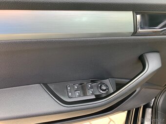 Škoda Superb 2.0 Tdi 110kw 2018 230300km 5 dv. 6-kvalt - 11