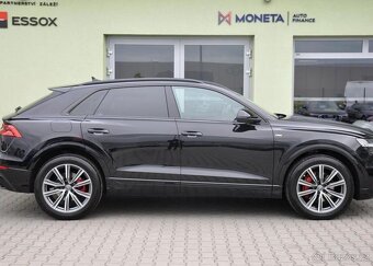 Audi Q8 50TDI Q S-LINE TOP VÝBAVA ČR - 11
