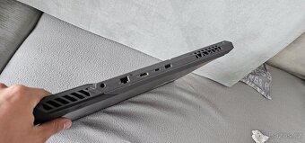 ASUS ROG Strix G17 - 11