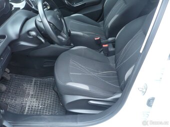 Peugeot  208 1.2 i - 11