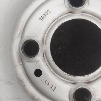 Komplet sada KFZ disků s Nokian pneu - 11