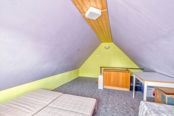 Prodej poctivé chatky v Sedlnicích - 11