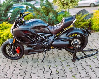 DUCATI DIAVEL DIESEL EDITION 666-ZBERATELSKY KUSOK - 11