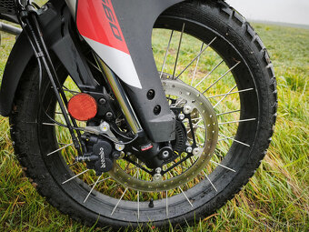 Aprilia Tuareg 660 - 11