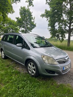 Opel Zafira B 1.6i - 11
