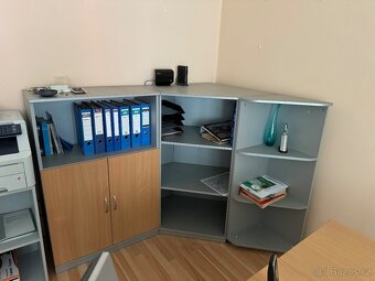 POZOR SLEVA - Kancelářský nábytek zánovní / výhodně - 11