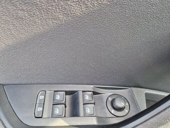 Skoda Superb i na splátky všem BEZ REGISTRU rok 2022 - 11