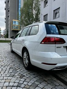 Volkswagen Golf 1,5 TGi, 1.majitel, 2019 - 11