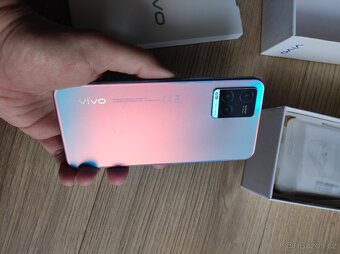 Prodám mobil VIVO Y33s - 8GB/128GB - 11