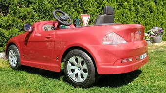 šlapací auto BMW 645 CI + semafor a dopravní značky - 11