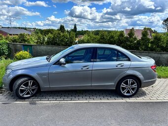 Mercedes Benz C200 - 11