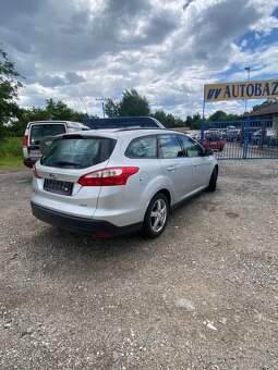Ford Focus Turnier 1.6 TDCI - TOP STAV - 11