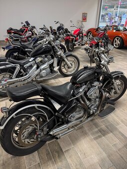Koncici vystava moto  v Tesco -Shopland Opava-slevy do 14.8. - 11