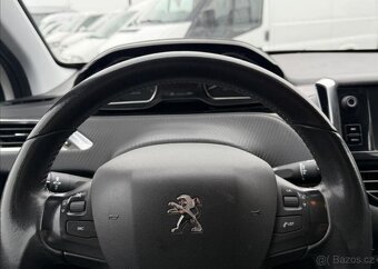 Peugeot 2008 1,2 1.MAJITEL ČR,NAVIGACE,DPH benzín manuál - 11