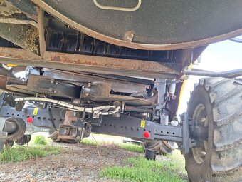 NEW HOLLAND CR9.80 + NEW HOLLAND 30G HEADER - 11
