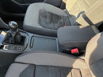 VW Golf SPORTSVAN 1.2 TSI 81 kW - 11