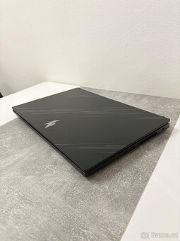 Herní notebook Acer Nitro V15 s příslušenstvím - 11