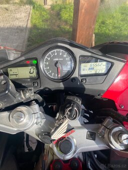 Honda VFR 800 - 11