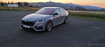 ŠKODA OCTAVIA RS 2.0 TSI  180 KW - 11