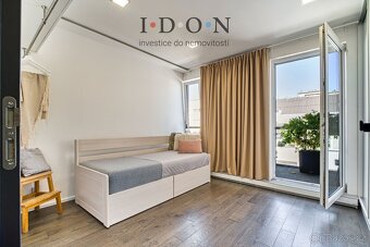 Luxusní byt 3+kk, celková plocha 75m2, osobní vlastnictví, t - 11