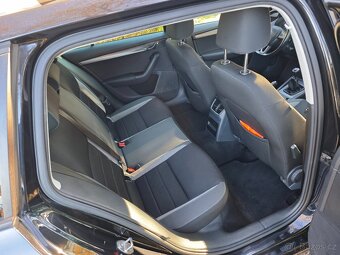Škoda Octavia combi Joy 2.0Tdi tažné výhřev - 11