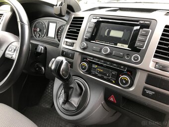 VW Caravelle T5 Comfortline, barva Silber Multivan - 11