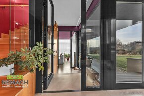 Prodej, Rodinný moderní dům s atypickými prvky -  190 m2 - s - 11