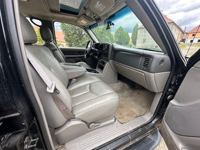 Chevrolet Suburban 5,3i V8 4x4 r.v. 2003 i na splátky všem - 11