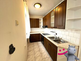 Prodej rodinného domu, 143 m2, pozemek 448 m2 - Bukovany - 11