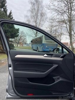 2018 Volkswagen Passat 4MOTION 2.0 TDI 140kW - 11