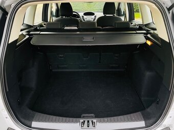 Ford Kuga 2.0TDCi 110KW MANUÁL FACELIFT SENZORY 2WD - 11