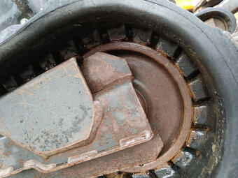 Bobcat E19 Minibagr 1,8 T - 11