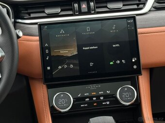 Jaguar F-pace DPH - 11