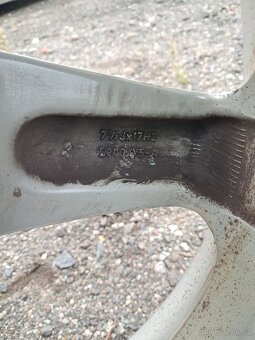 Zimní sada 225/50/17 5x114,3 - 11