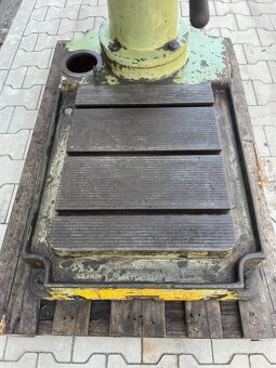 140. Sloupová vrtačka Kazanlik - 11