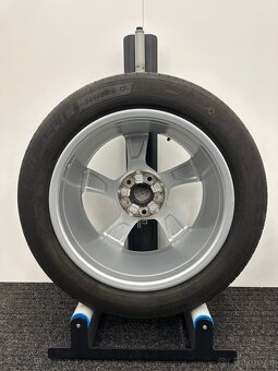 ORIGINAL ALU KOLA AUDI A4 B9 225/50/R17 - 11