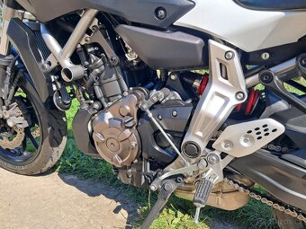 Yamaha MT-07 top stav - 11