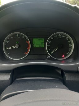 Fabia 1.4.16v 63kw dovoz Stk 10/2026 - 11