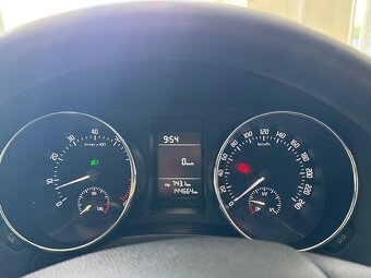 YETI 2,0 TSI, koupeno v ČR, TAŽNÉ ZAŘÍZENÍ - 11