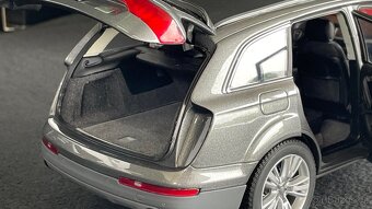 Audi Q7 Kyosho 1:18 - 11