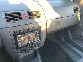 Škoda Fabia 1.2 Sound systém 56141km - 11