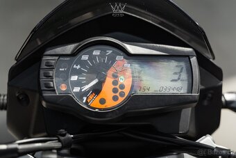 KTM 690 Duke - 11