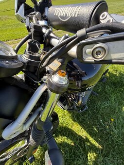 Exkluzivní Triumph Street Scrambler 900 - 11