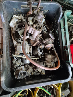 fiat 600 motor + díly (prodam jako celek) - 11