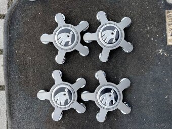 Audi Alu kola 6,5j x 16 H2 et 33 stř.otvor 57,1mm - 11